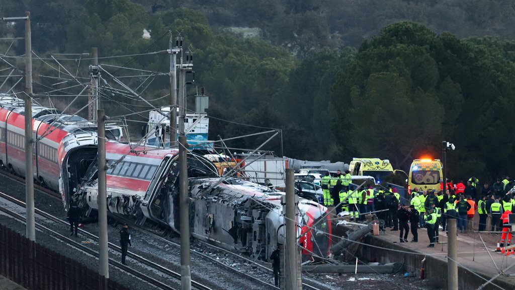 Spain to pay $24 million in compensation to victims of high-speed train crash